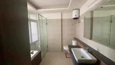 Indiabulls Enigma Bathroom Three 4
