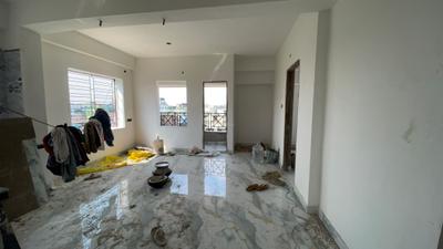 Living Room Image of 900 Sq.ft 2 BHK Apartment / Flat for sale in Keshtopur Kolkata for Rs. 3330000