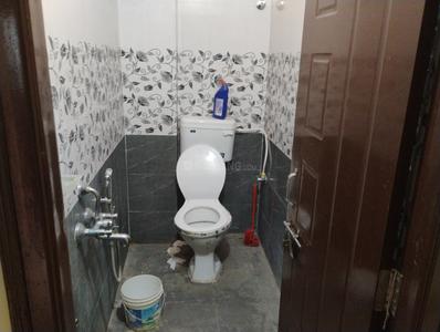 Bathroom Image of 900 Sq.ft 2 BHK Apartment / Flat for rent in Sanath Nagar Hyderabad for Rs. 21000