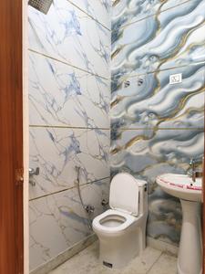 Common Bathroom Image of 900 Sq.ft 2 BHK Builder Floor for sale in Vasundhara Ghaziabad for Rs. 6700000