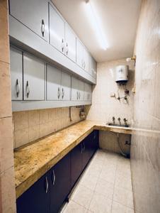Kitchen Image of 650 Sq.ft 2 BHK Apartment / Flat for rent in Vikaspuri New Delhi for Rs. 26000