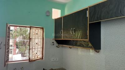 Kitchen Image of 800 Sq.ft 2 BHK Builder Floor for rent in Karol Bagh New Delhi for Rs. 36000