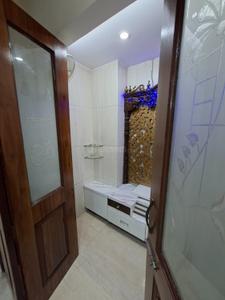 Bathroom Image of 1800 Sq.ft 3 BHK Builder Floor for rent in Tagore Garden Extension New Delhi for Rs. 70000