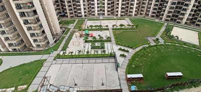 Image of 1950 Sq.ft 4 BHK Apartment / Flat for sale in Gaur Yamuna City, Yeida, Greater Noida for Rs. 13500000
