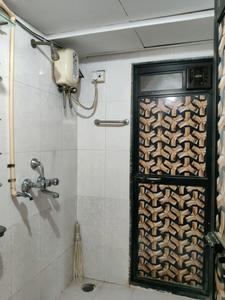 Common Bathroom Image of 700 Sq.ft 2 BHK Apartment / Flat for sale in Rustomjee La Familia, Thane West Thane for Rs. 13600000