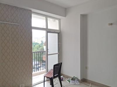 Bedroom Image of 999 Sq.ft 2 BHK Apartment / Flat for sale in Amrapali Platinum, Sector 119 Noida for Rs. 9000000