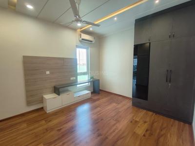 Bedroom Image of 2500 Sq.ft 5 BHK Villa for sale in Wave City Ghaziabad for Rs. 34000000