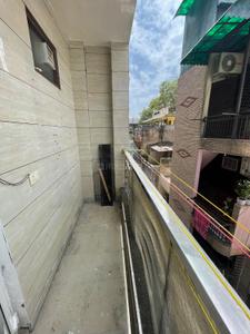Balcony Image of 720 Sq.ft 2 BHK Builder Floor for rent in Shalimar Bagh New Delhi for Rs. 27500