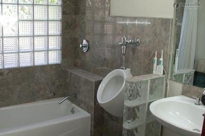 Bathroom Image of 2750 Sq.ft 5 BHK Apartment / Flat for sale in Runwal Elegante, Andheri West Mumbai for Rs. 105809600