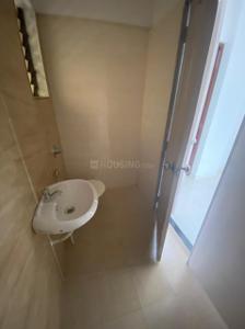 Bathroom Image of 450 Sq.ft 1 BHK Apartment / Flat for rent in Mahape Navi Mumbai for Rs. 12000