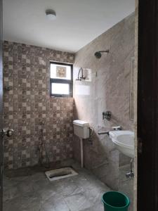 Common Bathroom Image of 1300 Sq.ft 3 BHK Apartment / Flat for rent in CGEWHO Kendriya Vihar, Phi II Greater Noida for Rs. 23200