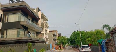 Image of 250 Sq.ft Residential Plot / Land for sale in Sector 92, Noida for Rs. 62500000