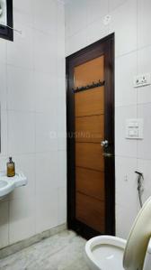 Bathroom Image of 1450 Sq.ft 3 BHK Builder Floor for rent in Paschim Vihar New Delhi for Rs. 40000