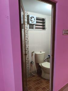 Bathroom Image of 800 Sq.ft 2 BHK Independent House for rent in K.B.Sarani Kolkata for Rs. 11000