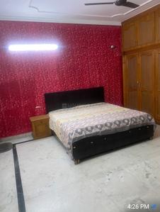 Bedroom Image of 1400 Sq.ft 2 BHK Builder Floor for rent in Sector 17 Gurgaon for Rs. 40000