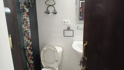 Image of 1800 Sq.ft 3 BHK Apartment / Flat for rent in Sector 19 Dwarka, New Delhi for Rs. 55000