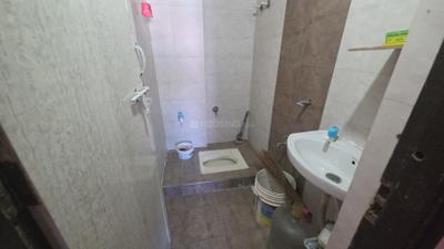 Bathroom Image of 1142 Sq.ft 1 BHK Apartment / Flat for rent in Dev Vihar 2, Sanand Ahmedabad for Rs. 16000