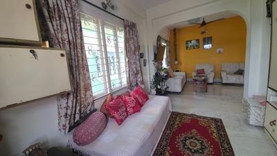 Hall Image of 1200 Sq.ft 3 BHK Apartment / Flat for sale in Golf Green Kolkata for Rs. 9500000