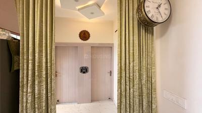 Living Room Image of 1082 Sq.ft 2 BHK Apartment / Flat for sale in Himalaya Tower, Indirapuram Ghaziabad for Rs. 12700000