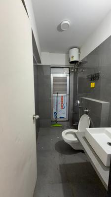 Image of 780 Sq.ft 2 BHK Apartment / Flat for sale in Mayfair The View, Vikhroli West, Mumbai for Rs. 16000000