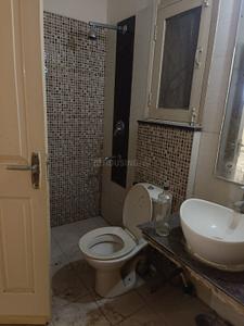 Bathroom Image of 1000 Sq.ft 2 BHK Builder Floor for rent in Ansal Executive Residency, Sector 57 Gurgaon for Rs. 31000