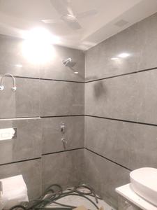 Common Bathroom Image of 1305 Sq.ft 3 BHK Builder Floor for sale in BPTP District 5, Sector 84 Faridabad for Rs. 14500000