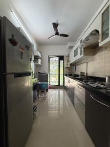 Kitchen Image of 800 Sq.ft 2 BHK Apartment / Flat for sale in Kurla West Mumbai for Rs. 18000000