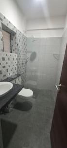 Bathroom Image of 1550 Sq.ft 3 BHK Villa for rent in Casagrand Platinum, Perungalathur Chennai for Rs. 45000