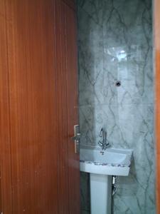 Common Bathroom Image of 1050 Sq.ft 2 BHK Apartment / Flat for sale in Sector 73 Noida for Rs. 4300000