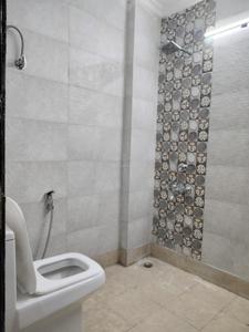 Bathroom Image of 1000 Sq.ft 2 BHK Apartment / Flat for rent in Mehrauli New Delhi for Rs. 25000