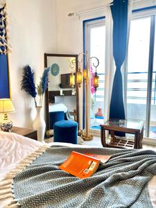 Bedroom Image of 435 Sq.ft Studio Studio for rent in Paramount Pine And Oak Studio, Surajpur Greater Noida for Rs. 15000