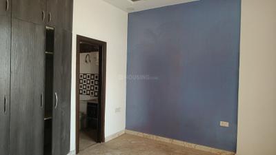 Bedroom Image of 5200 Sq.ft 3.5 BHK Penthouse for sale in Amrapali Silicon City, Sector 76 Noida for Rs. 29000000