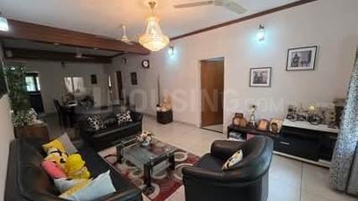 Hall Image of 1400 Sq.ft 3 BHK Apartment / Flat for rent in Marine Drive Kochi for Rs. 35000