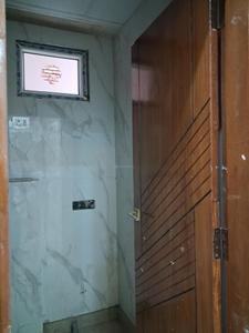 Common Bathroom Image of 650 Sq.ft 1 BHK Apartment / Flat for sale in Sector 73 Noida for Rs. 2700000