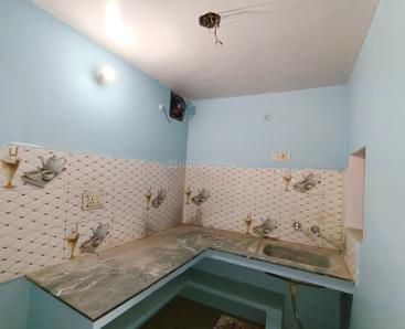 Kitchen Image of 550 Sq.ft 1 BHK Independent House for rent in Fazullaganj Lucknow for Rs. 9000