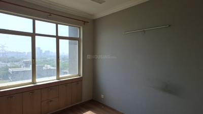 Bedroom Image of 1820 Sq.ft 3 BHK Apartment / Flat for rent in Raheja Vedaanta, Sector 108 Gurgaon for Rs. 33000