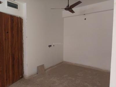 Living Room Image of 840 Sq.ft 2 BHK Apartment / Flat for sale in Baghbazar Kolkata for Rs. 6600000