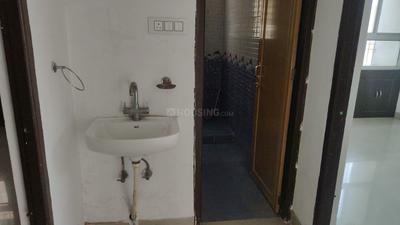 Bathroom Image of 1550 Sq.ft 3 BHK Apartment / Flat for rent in Rajbansi Nagar Patna for Rs. 21000