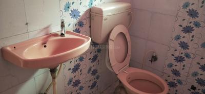 Bathroom Image of 3600 Sq.ft 4 BHK Independent House for rent in Panditwari Dehradun for Rs. 20000