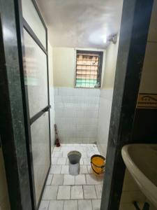 Bathroom Image of 575 Sq.ft 1 BHK Apartment / Flat for rent in Rajhans, Kalwa Thane for Rs. 15500