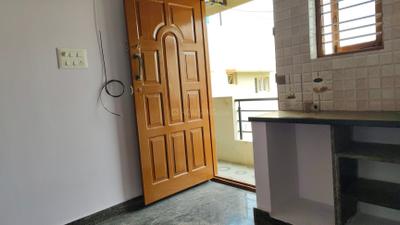 Living Room Image of 540 Sq.ft 1 BHK Apartment / Flat for rent in Halasuru Bengaluru for Rs. 15000
