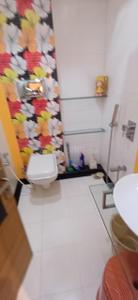 Bathroom Image of 850 Sq.ft 1.5 BHK Apartment / Flat for rent in Marine Lines Mumbai for Rs. 125000
