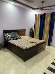 Bedroom Image of 1200 Sq.ft 3 BHK Apartment / Flat for rent in Guru Ji Vipin Garden, Dwarka Mor New Delhi for Rs. 26500