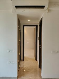 Passage Image of 650 Sq.ft 1 BHK Apartment / Flat for sale in Hiranandani Regent Hill A B C D And E Wing, Powai Mumbai for Rs. 18900000
