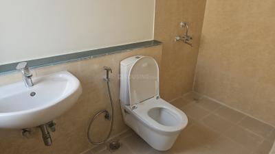 Bathroom Image of 1730 Sq.ft 3 BHK Apartment / Flat for sale in Jaypee Kosmos, Sector 134 Noida for Rs. 17000000