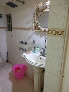 Bathroom Image of 1400 Sq.ft 9 BHK Independent House for sale in Sector 26 Noida for Rs. 34000000
