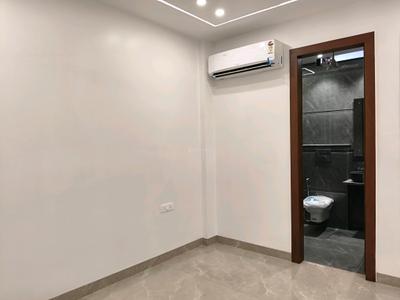 Bedroom Image of 1205 Sq.ft 3 BHK Builder Floor for sale in Signature Global City 92 Phase 1, Sector 92 Gurgaon for Rs. 13000000