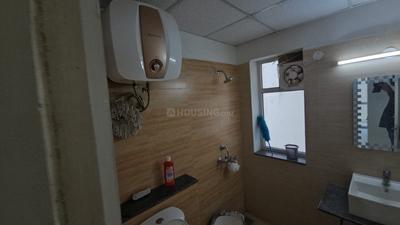 Bathroom Image of 1500 Sq.ft 3 BHK Apartment / Flat for rent in Sushma Joynest ZRK 1, Gazipur Zirakpur for Rs. 17000