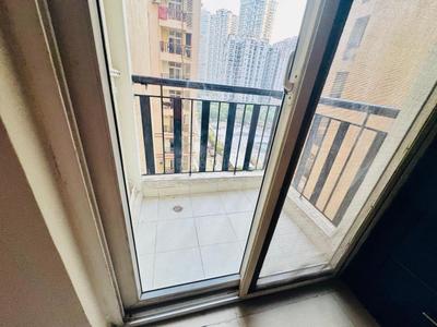 Balcony Image of 915 Sq.ft 2 BHK Apartment / Flat for rent in Amrapali Princely Estate, Sector 76 Noida for Rs. 35000