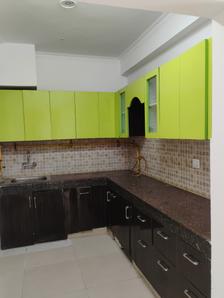 Kitchen Image of 1549 Sq.ft 3 BHK Apartment / Flat for rent in Mahagun Mascot, Crossings Republik Ghaziabad for Rs. 22000